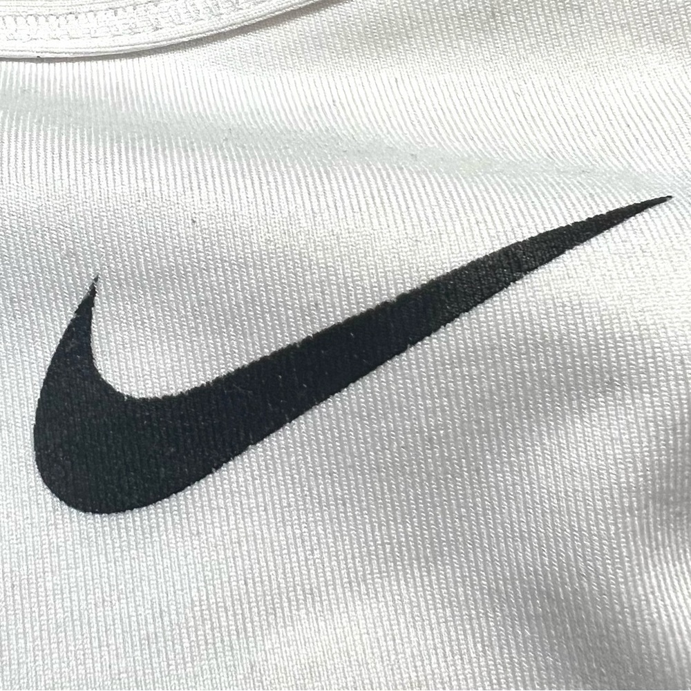 Nike Dri Fit White Racerback Athletic Sports Bra Women’s Medium - Picture 4 of 5
